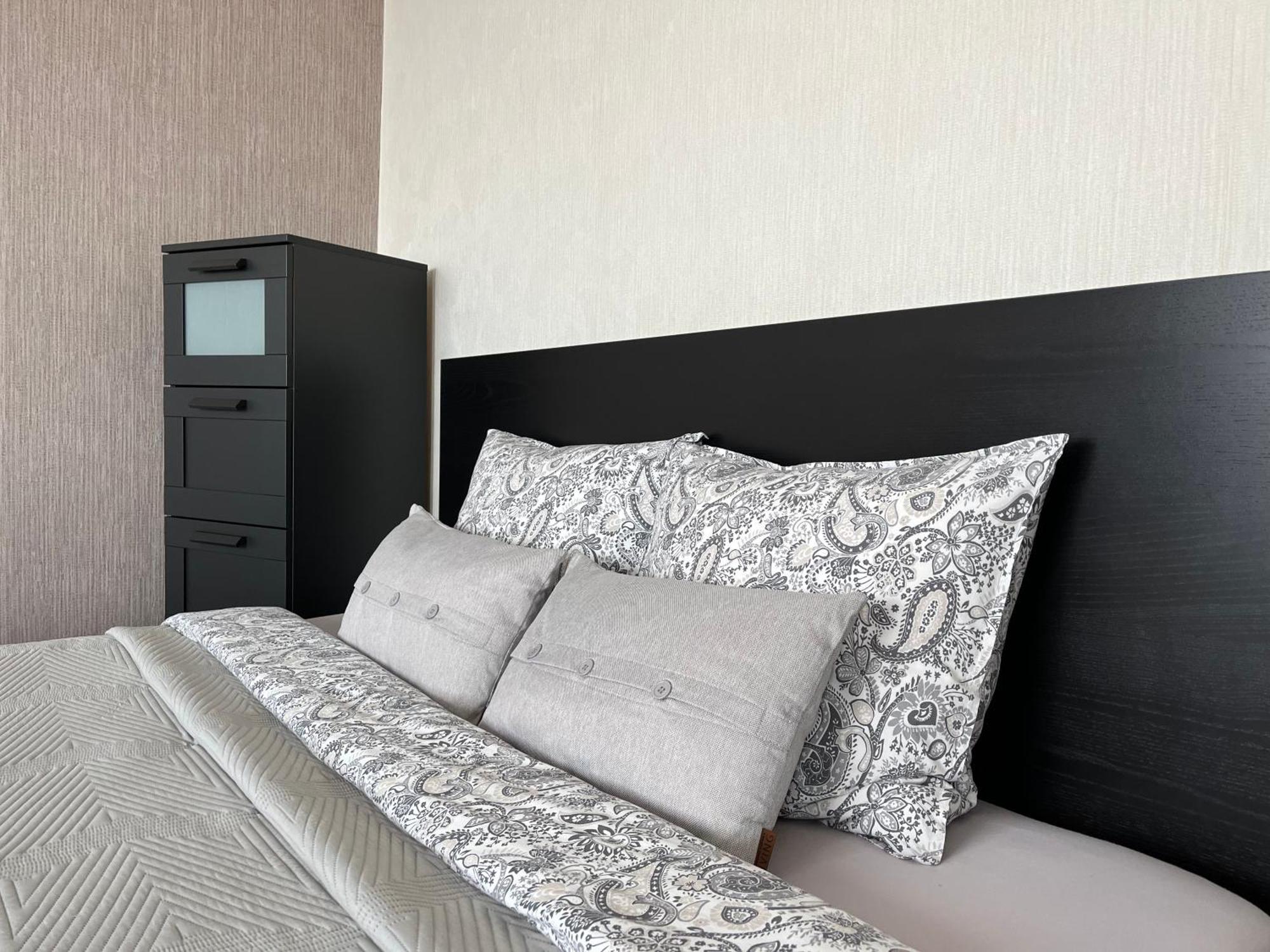 Vienibas Apartment Daugavpils Esterno foto